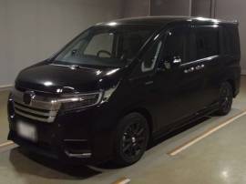 Минивэн гибрид 7 мест Honda Step Wagon кузов RP5 м